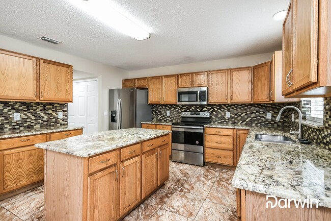 Foto del edificio - 904 Kenbar Ave, Haines City, FL 33844