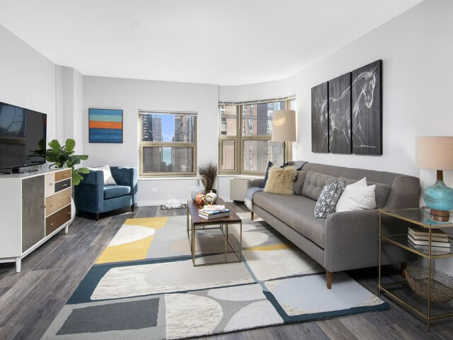 Foto del edificio - 864 N State St