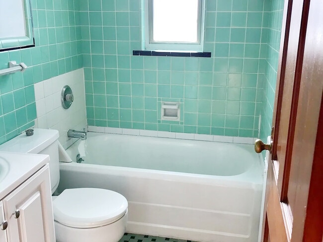 Baño - 2822 Victoria Ave