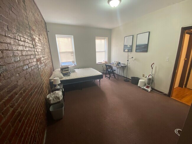 Foto del edificio - 618 Columbus Ave