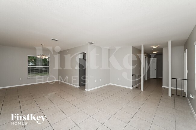 Foto del edificio - 718 Kingswood Loop