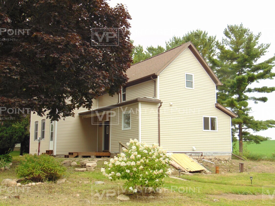 3777 Wayside Rd, Greenleaf, WI 54126 House Rental in Greenleaf, WI