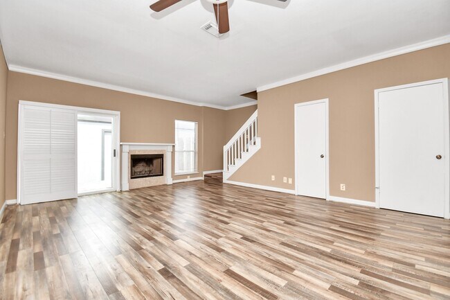 Foto del edificio - 12400 Brookglade Cir