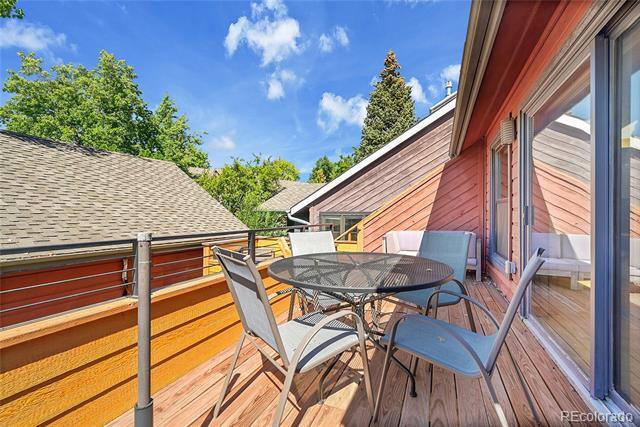 Foto del edificio - 3644 Hazelwood Ct