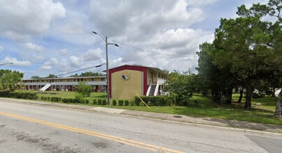 Building Photo - 3007 C.R. Smith St