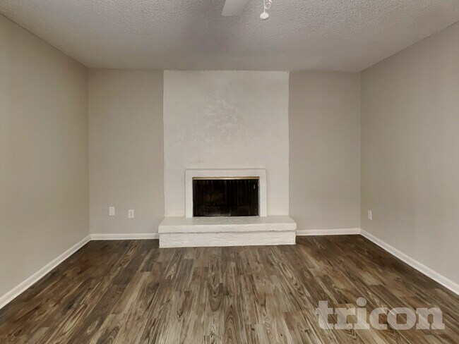 Foto del edificio - 4633 W Bluefield Ave