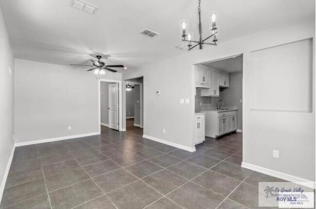 Foto del edificio - 2128 Northridge Ave