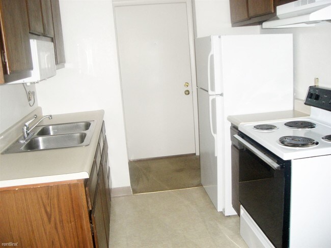 Foto del edificio - 2345 N Harrison Rd