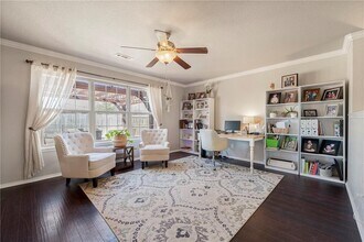 Building Photo - 5005 W Bay Ct