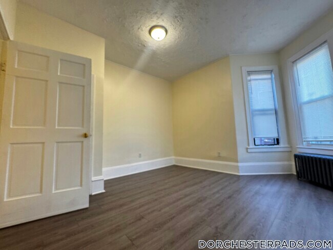 Foto del edificio - 81 Ruthven St