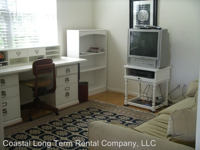 Building Photo - 3 br, 2 bath House - 49 Tallow Drive