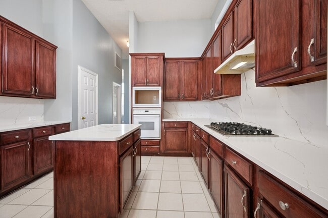 Foto del edificio - 4400 Foxtail Ln