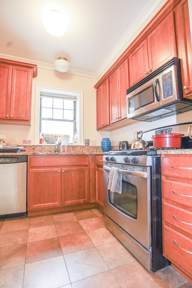 Foto del edificio - 4816 N Hermitage Ave