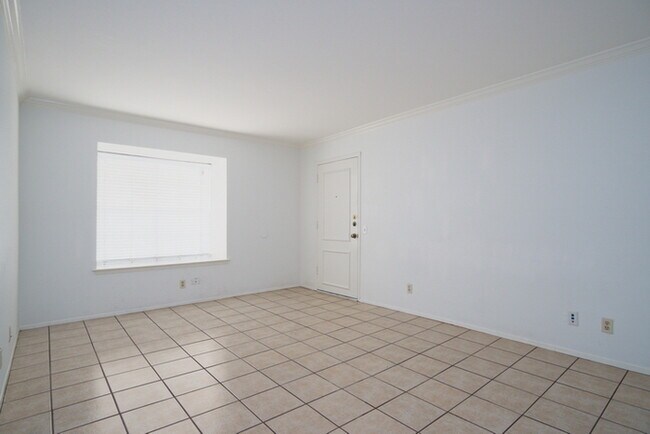 Foto del edificio - 7834 Broadway St