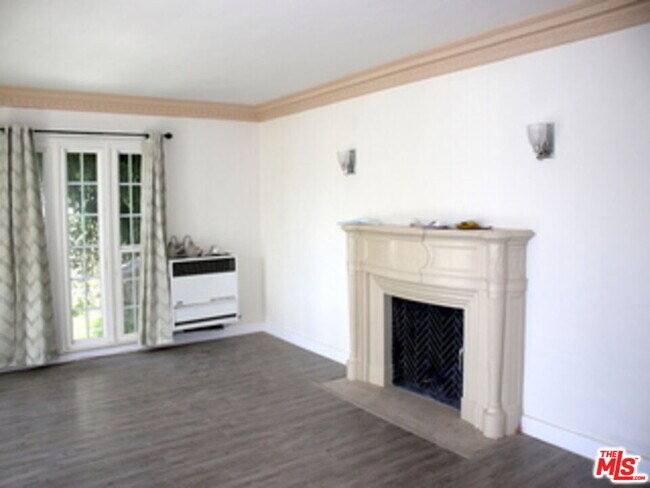 Foto del edificio - 5139 Marathon St