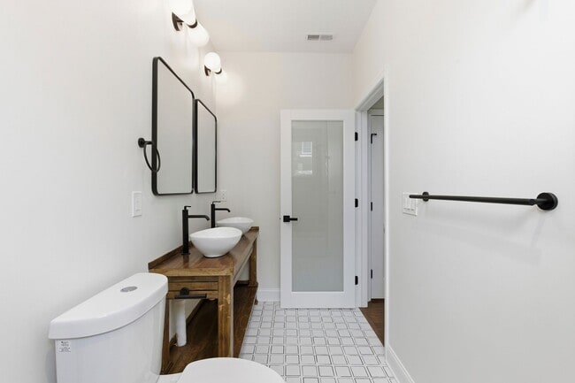 Foto del edificio - 2926 W Oxford St