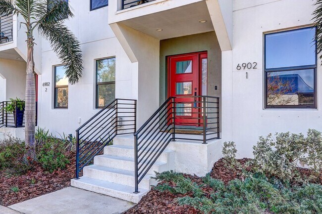 Foto del edificio - 6902 S MacDill Ave