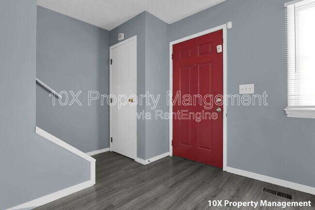 Foto del edificio - 6169 Laurelwood Ct