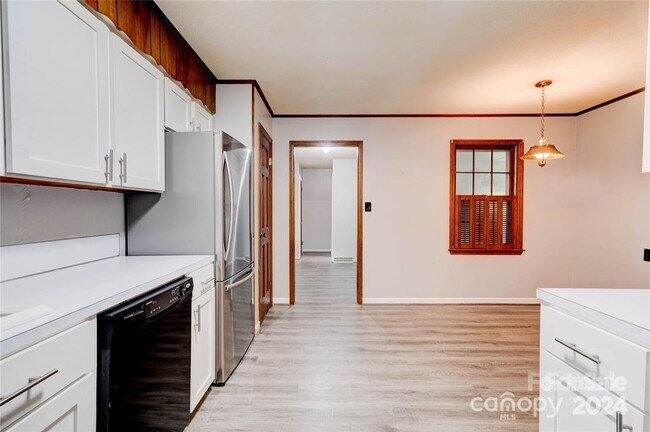 Building Photo - 3006 Fieldstone Ln