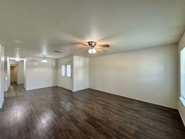 Foto del edificio - 6410 Temora Loop