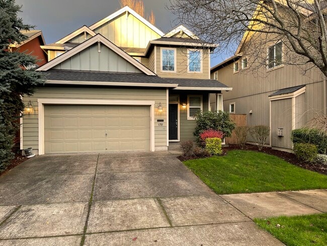Building Photo - 1751 SE Water Lily St