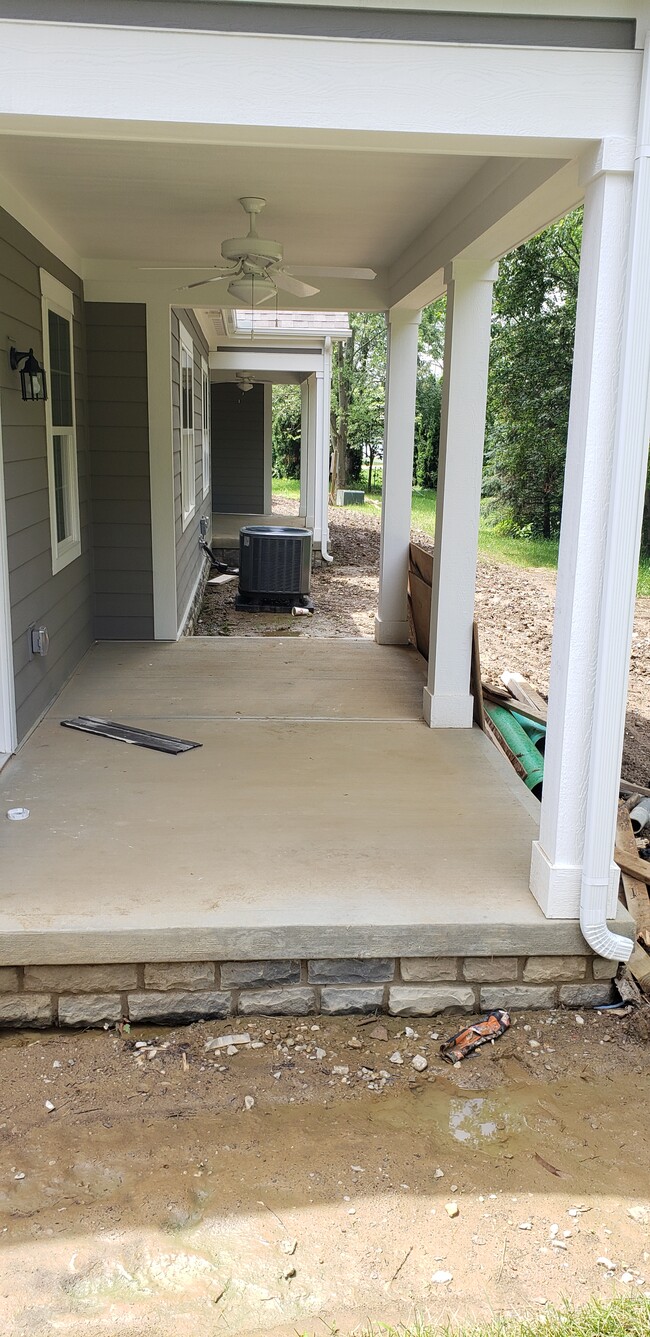 covered rear porch - 332 Maddalena Ln