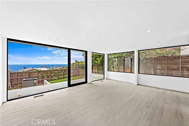 Building Photo - 194 Sunset Terrace