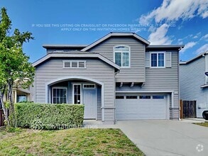 Building Photo - 2542 Huber Dr