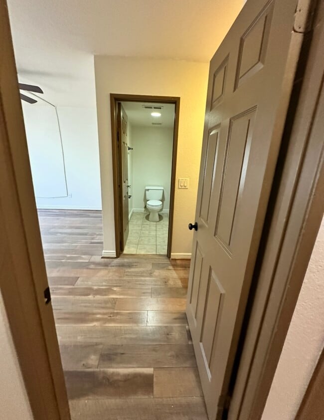 Building Photo - 78650 Avenue 42