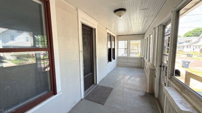 Building Photo - 200 Jesse Ave