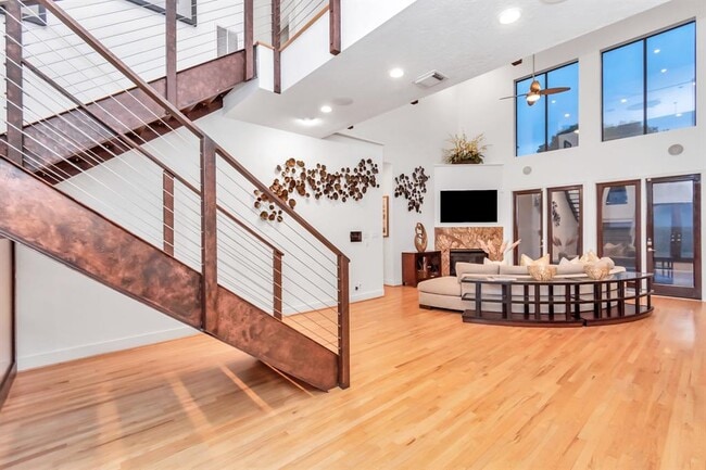Building Photo - 9410 Shady Ln Ct
