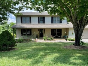 Building Photo - 310 Cherokee Dr