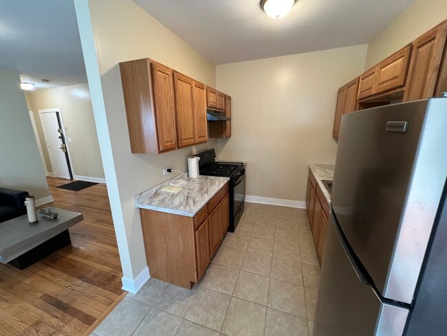 Foto del edificio - 7506 S Vernon Ave