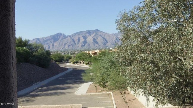 Building Photo - 5930 Sahuaro Ranch Dr