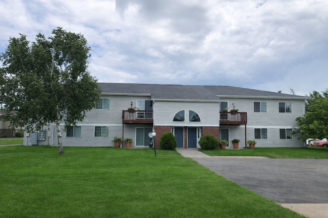 Building Photo - 2409 Charlotte Ct