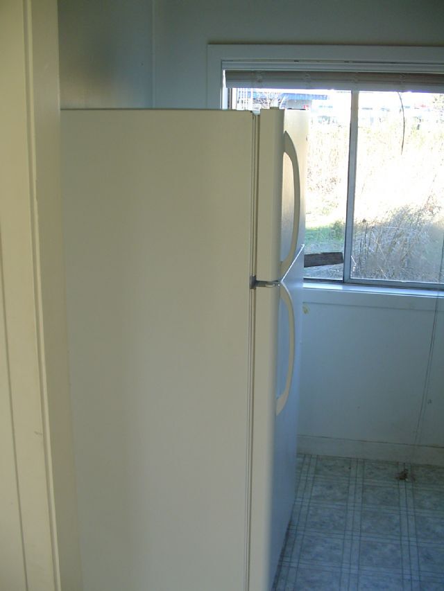 Foto del edificio - Mid-Springfield apartment w/garage and w/s/g/e paid