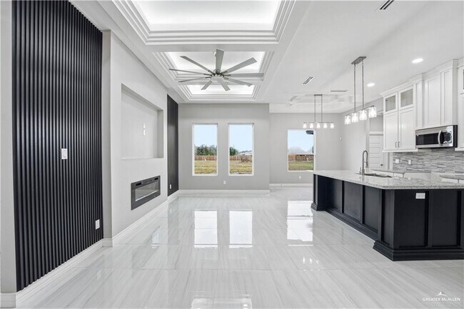 Building Photo - 18 East St