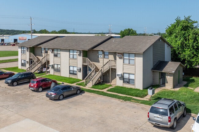 Primary - Sullivans Landing Apartments