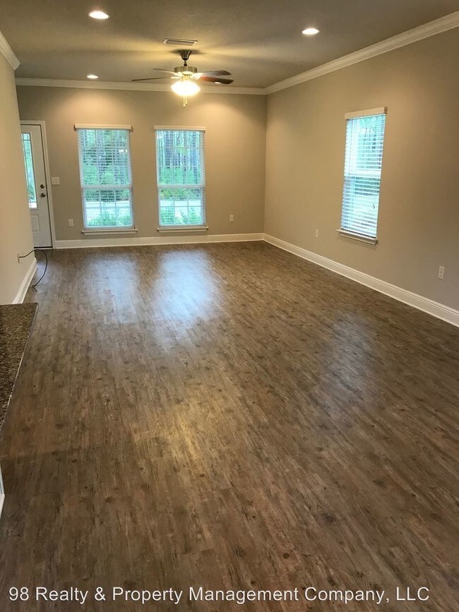 Foto del edificio - 4 br, 3.5 bath House - 720 Alderberry Road