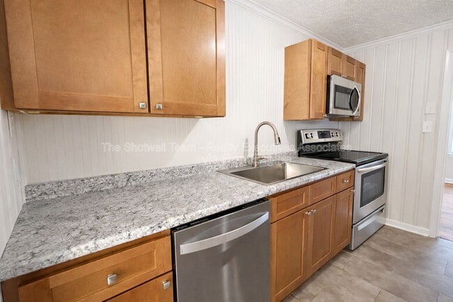 Photo - 5705 Davida Rd NW House