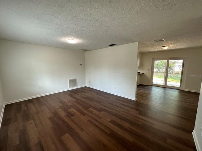 Building Photo - 808 Cutler Dr
