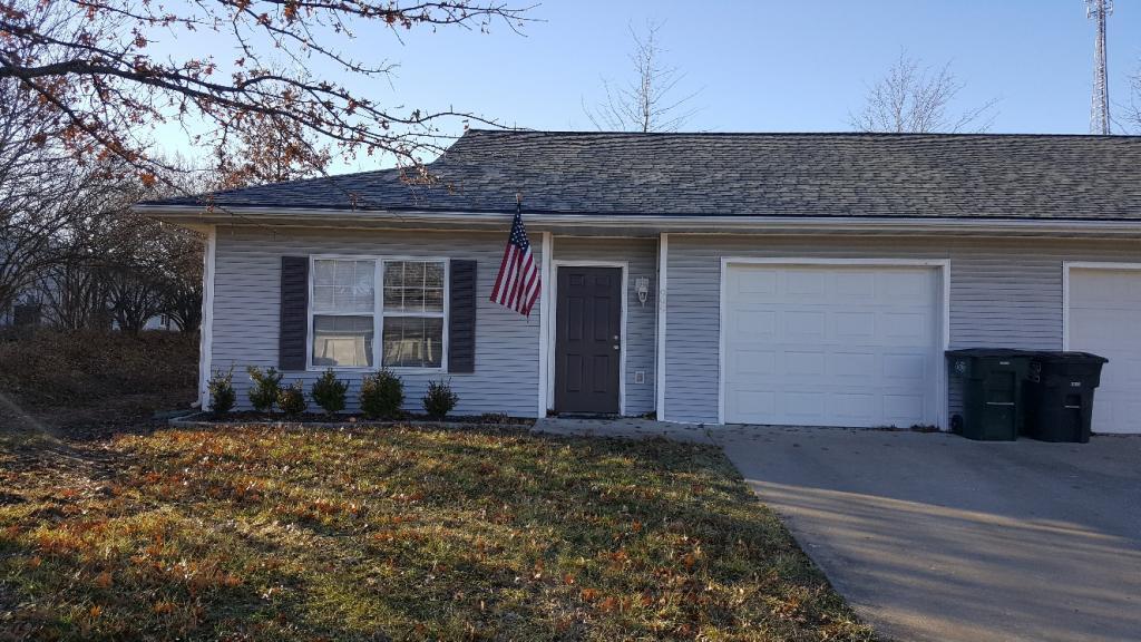 Primary Photo - 1012 Granite Court