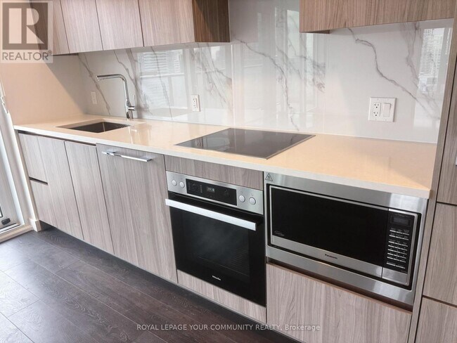 Photo du bâtiment - 1 Concord Cityplace Wy