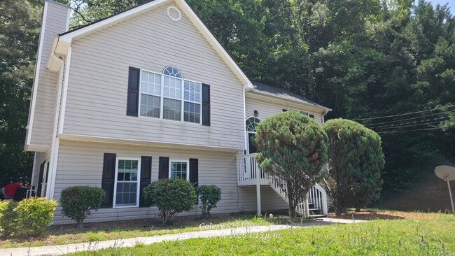 Building Photo - 2705 Dacula Cove Cir