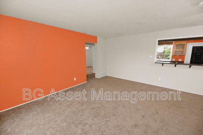 Building Photo - 950 Kelvin Ct