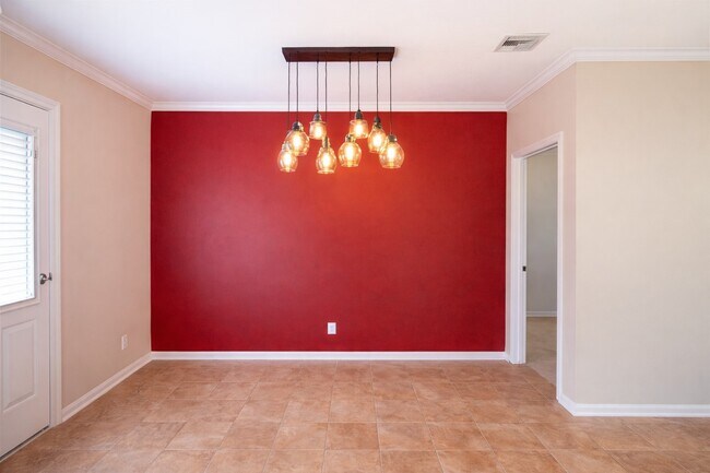 Foto del edificio - 418 Price Dr