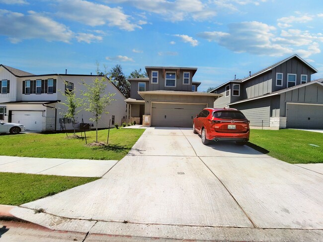 Building Photo - Spacious 4-Bedroom, 3-Bath Single-Family H...