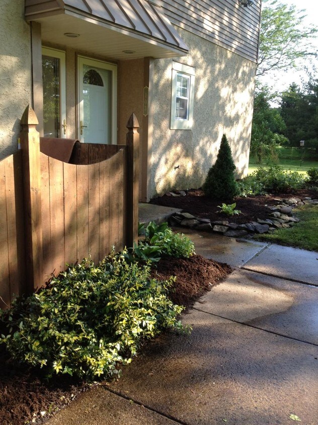 Primary Photo - 203 Dean Dr