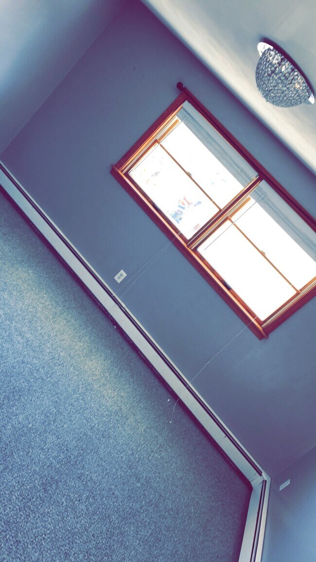 Foto del edificio - 5 Rose Ln