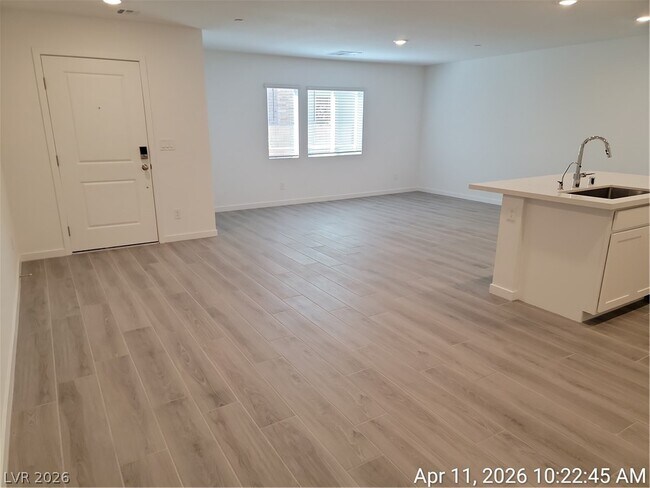 Foto del edificio - 155 Holden Hts Ct